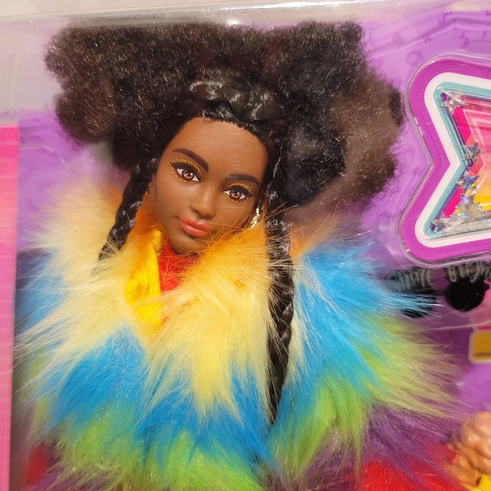 Barbie Extra #1 Rainbow Coat Dog & Accesories Collectable - Picture 4 of 5